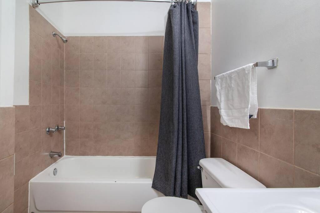 Relaxing, Spacious, Private, Walkable In Petworth! Waszyngton Zewnętrze zdjęcie